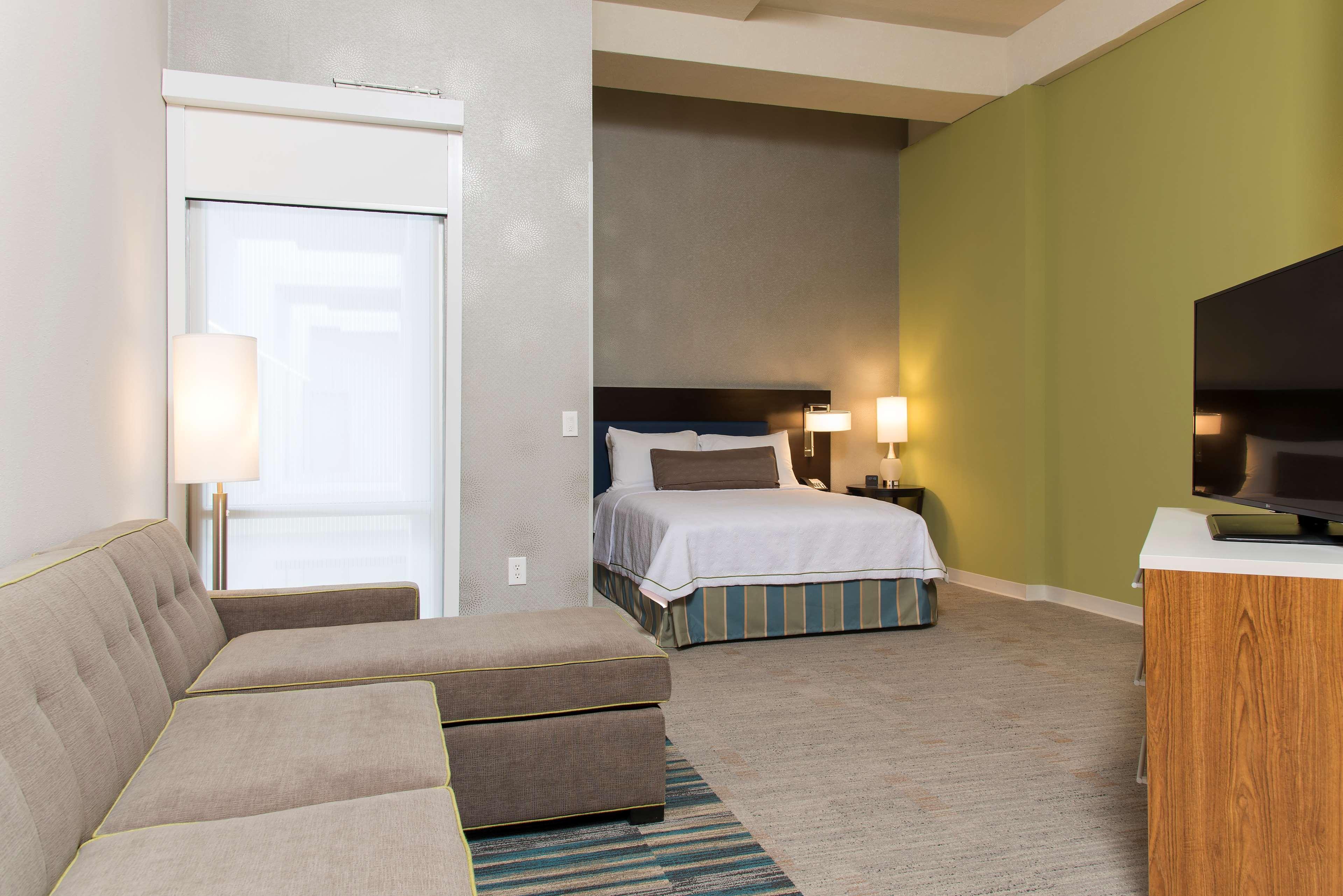 Home2 Suites By Hilton Indianapolis Downtown Exterior photo