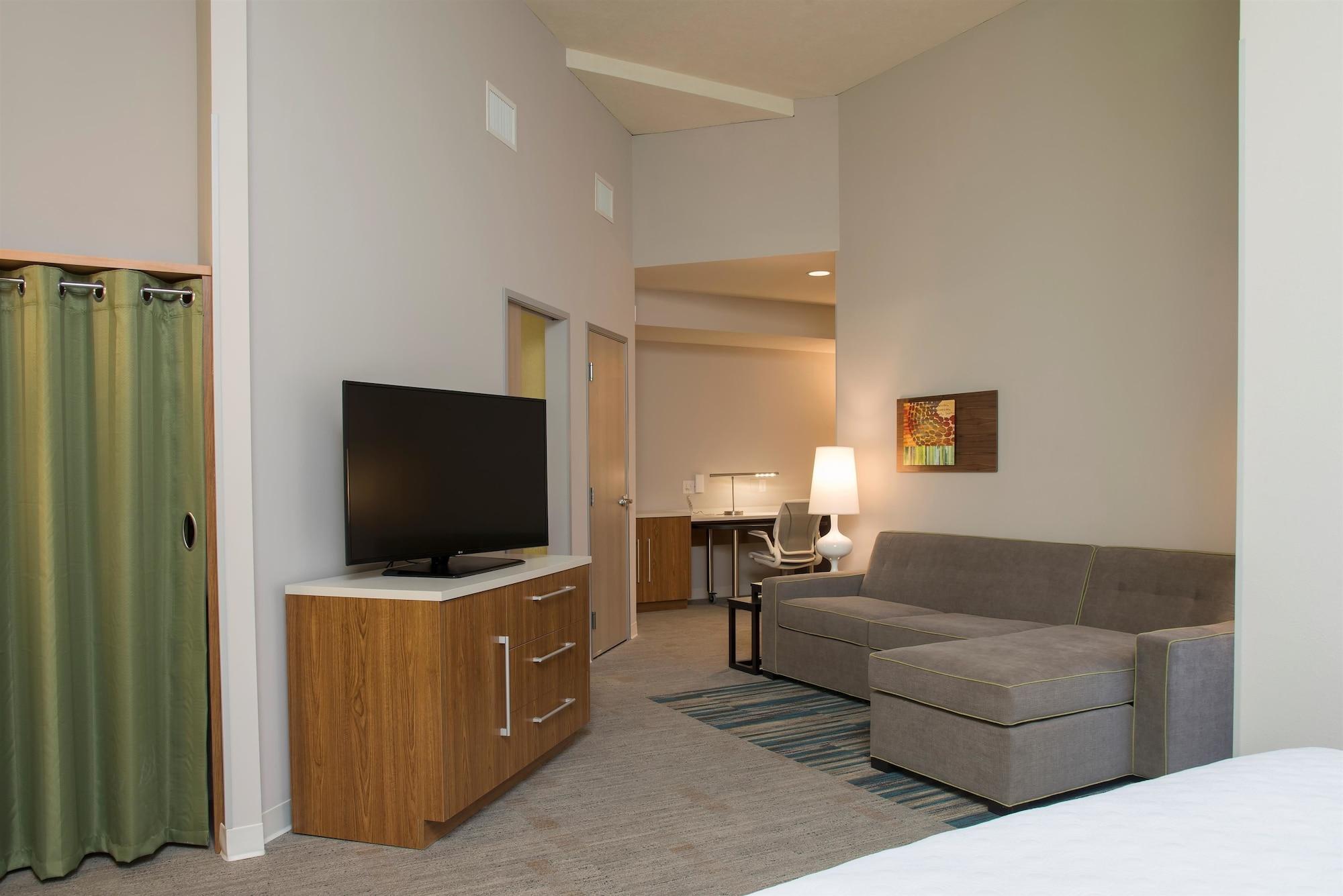 Home2 Suites By Hilton Indianapolis Downtown Exterior photo
