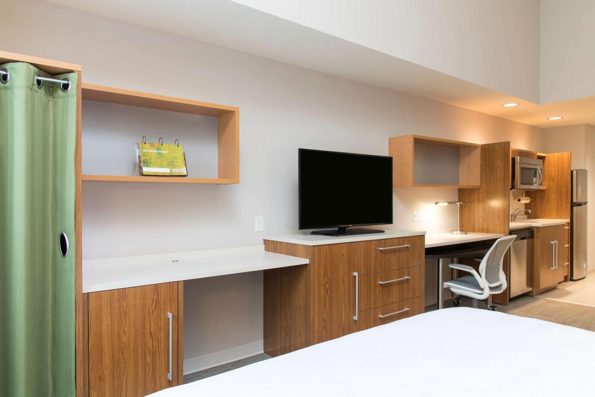 Home2 Suites By Hilton Indianapolis Downtown Exterior photo
