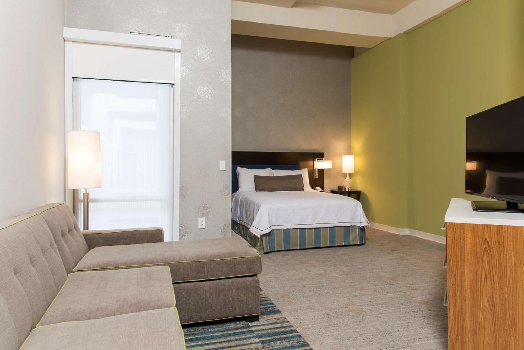 Home2 Suites By Hilton Indianapolis Downtown Exterior photo