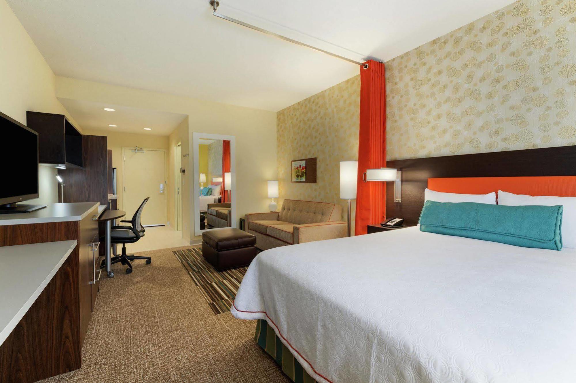Home2 Suites By Hilton Indianapolis Downtown Exterior photo